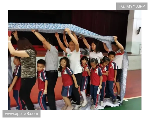 尊龙凯时真人游戏操作简单易上手,适合新手玩家快速融入真实互动的游戏环境